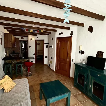 Casa Checa 3 *